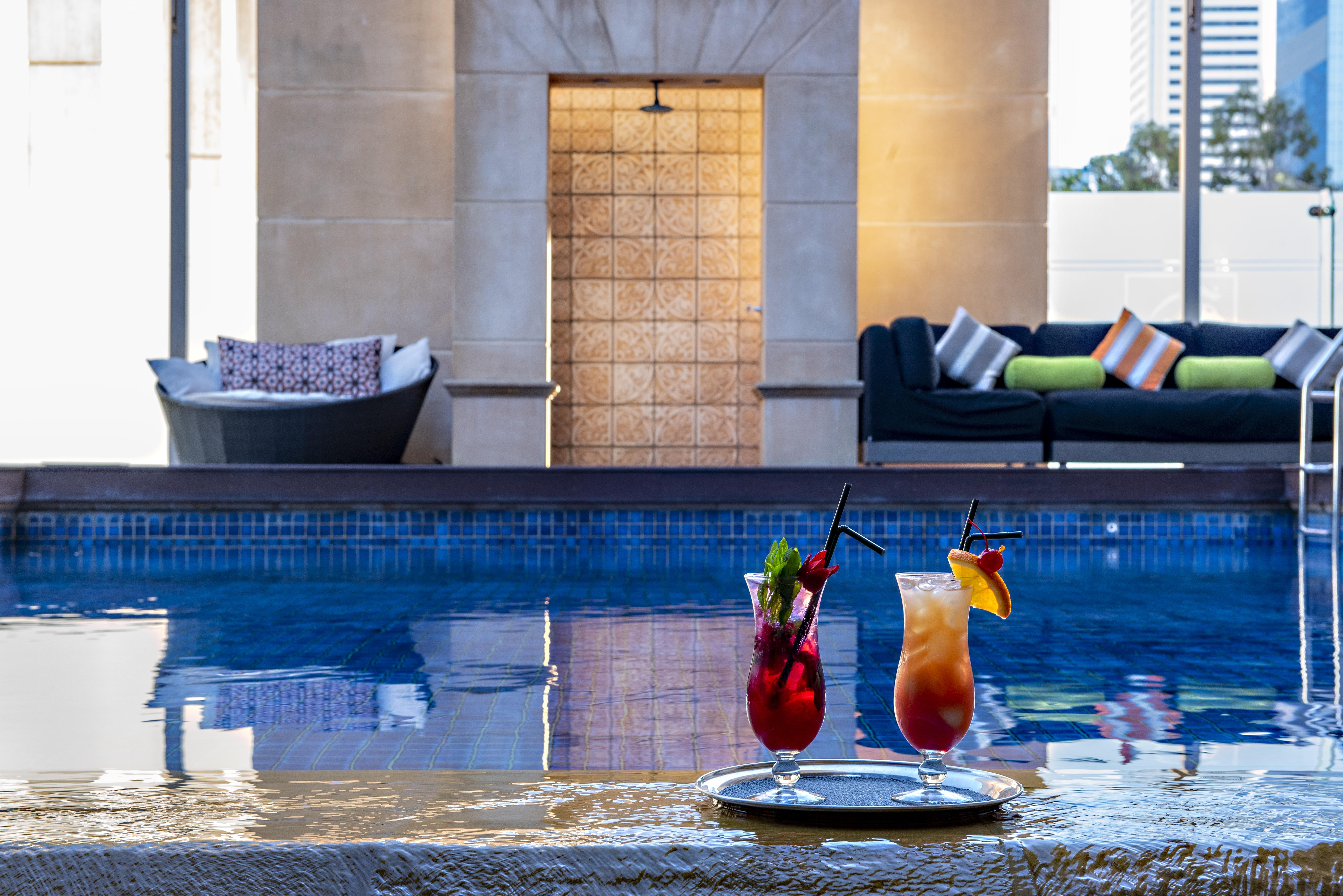 โรงแรมดักซ์ทัน เพิร์ท ภายนอก รูปภาพ Pool at the hotel