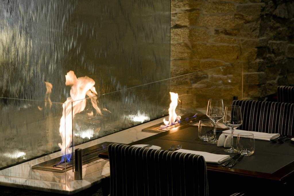 โรงแรมดักซ์ทัน เพิร์ท ภายนอก รูปภาพ Interior of the restaurant