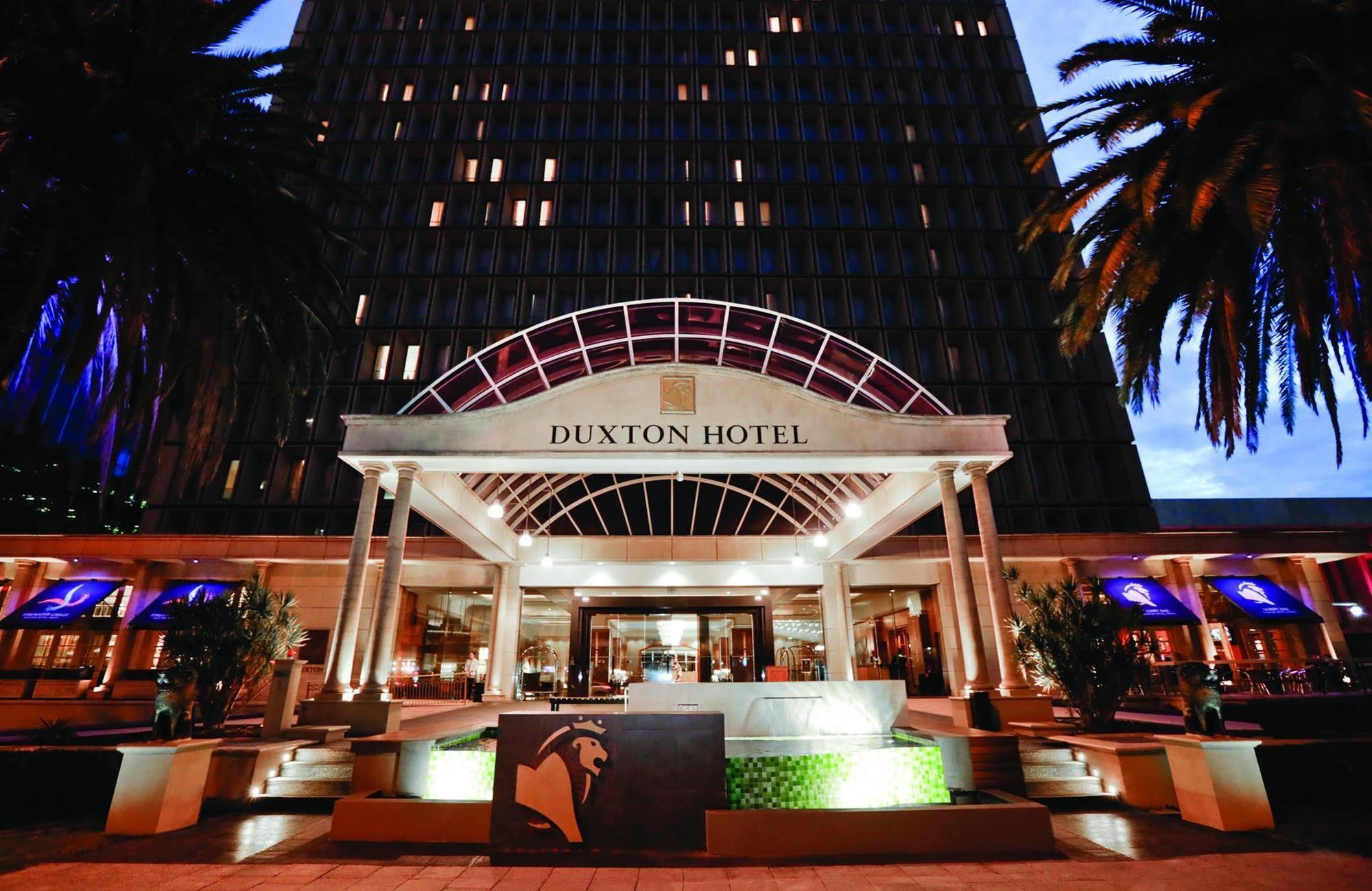 โรงแรมดักซ์ทัน เพิร์ท ภายนอก รูปภาพ The hotel's entrance